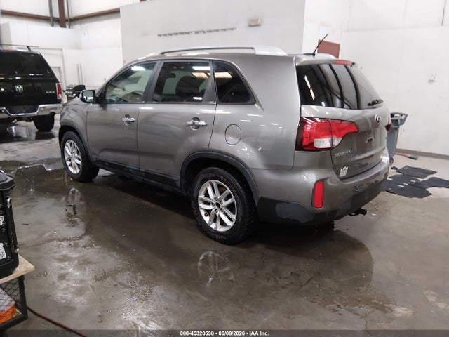 KIA Sorento Lx V6 2015 5XYKT4A72FG588456 Image 3