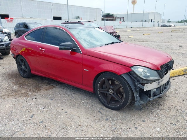 Aukcja sprzedaży 2014 Mercedes-benz C 250, vin: WDDGJ4HB5EG263940, numer aukcji: 45320667