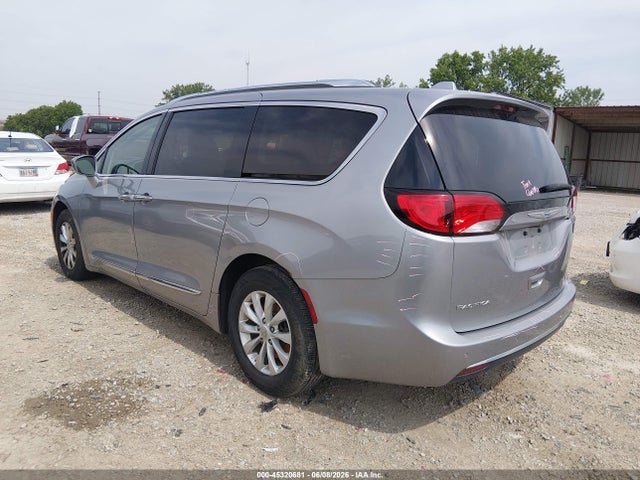 Aukcja sprzedaży 2018 Chrysler Pacifica Touring L, vin: 2C4RC1BG7JR260854, numer aukcji: 45320681