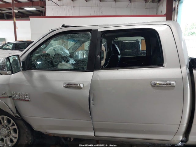 Продаж на аукціоні авто 2017 Ram 2500 Laramie  4x4 6'4 Box, vin: 3C6UR5FL4HG620628, номер лоту: 45320686