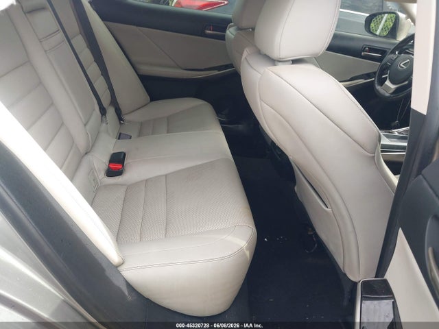 45320728 :رقم المزاد ، JTHBA1D20H5046304 vin ، 2017 Lexus Is 200t مزاد بيع