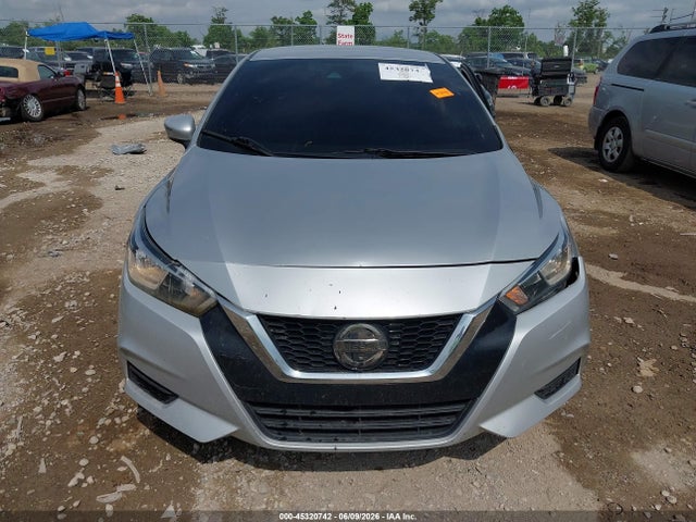 2021 Nissan Versa Sv Xtronic Cvt მანქანა იყიდება აუქციონზე, vin: 3N1CN8EV0ML826358, აუქციონის ნომერი: 45320742