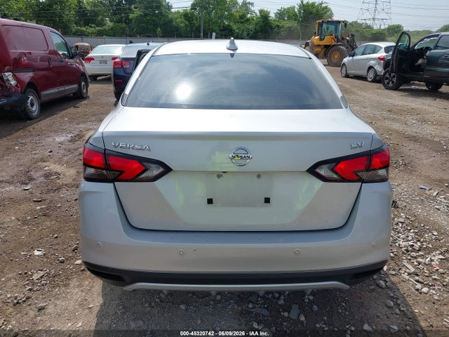 2021 Nissan Versa Sv Xtronic Cvt მანქანა იყიდება აუქციონზე, vin: 3N1CN8EV0ML826358, აუქციონის ნომერი: 45320742