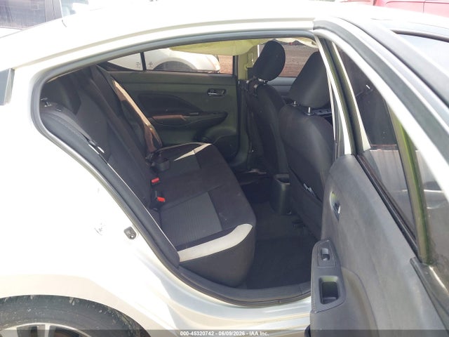 2021 Nissan Versa Sv Xtronic Cvt მანქანა იყიდება აუქციონზე, vin: 3N1CN8EV0ML826358, აუქციონის ნომერი: 45320742