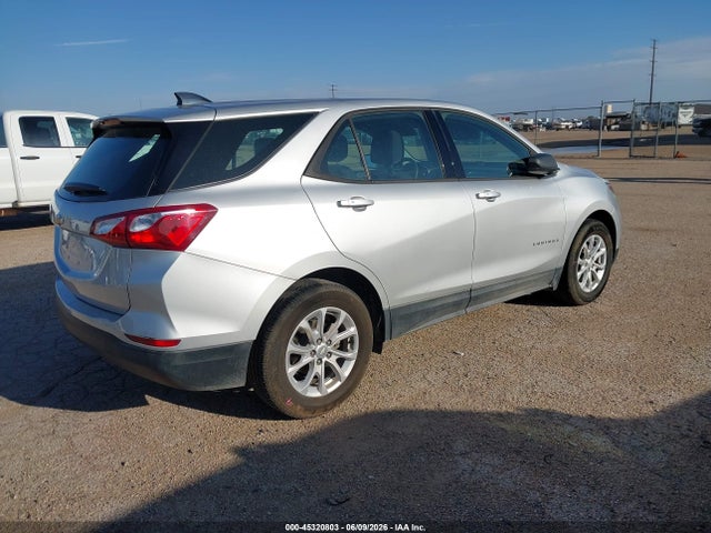 Chevrolet EQUINOX LS 2019 3GNAXHEV8KS522588 Image 4