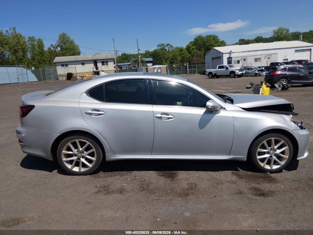 45320825 :رقم المزاد ، JTHCE5C25B5000833 vin ، 2011 Lexus Is 350 مزاد بيع