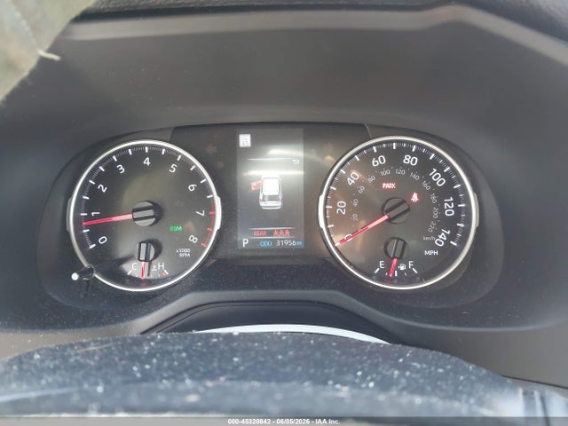 45320842 :رقم المزاد ، 2T3W1RFV3NC177855 vin ، 2022 Toyota Rav4 Xle مزاد بيع