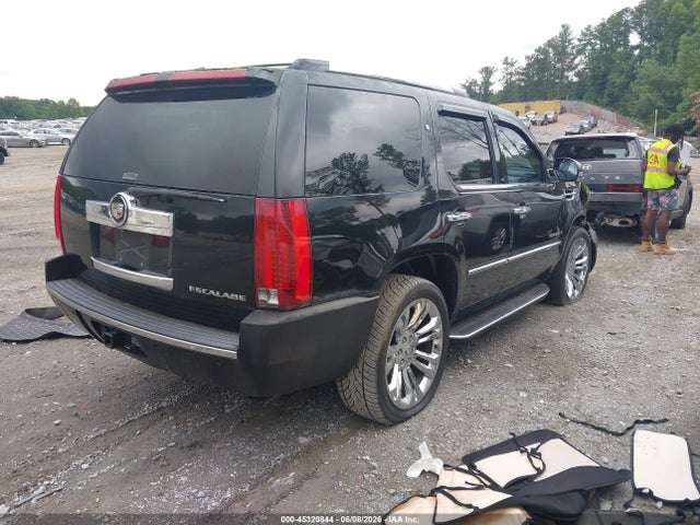 45320844 :رقم المزاد ، 1GYEC63877R374249 vin ، 2007 Cadillac Escalade Standard مزاد بيع