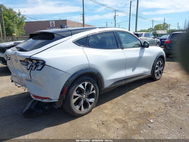 Ford Mustang Mach-e Premium 2021 3FMTK3SS5MMA54576 Image 4