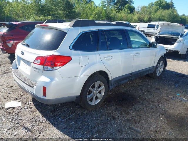 2014 Subaru Outback 2.5i Limited მანქანა იყიდება აუქციონზე, vin: 4S4BRBLC1E3241535, აუქციონის ნომერი: 45320937