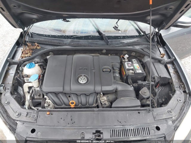 2013 Volkswagen Passat 2.5l Se მანქანა იყიდება აუქციონზე, vin: 1VWBH7A37DC010934, აუქციონის ნომერი: 45320970