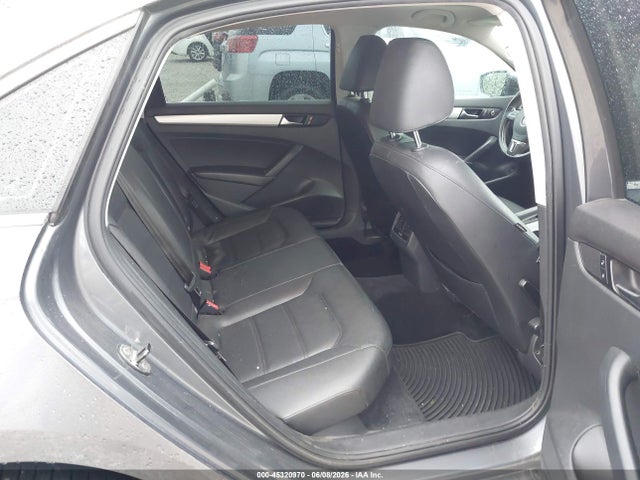 2013 Volkswagen Passat 2.5l Se მანქანა იყიდება აუქციონზე, vin: 1VWBH7A37DC010934, აუქციონის ნომერი: 45320970