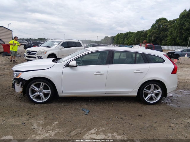 Aukcja sprzedaży 2016 Volvo V60 T5 Platinum, vin: YV1612SM9G1311847, numer aukcji: 45320985