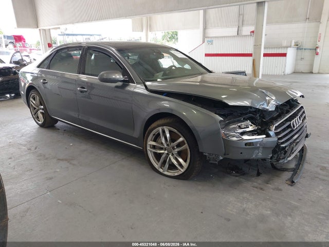 45321048 :رقم المزاد ، WAU32AFD9FN005827 vin ، 2015 Audi A8 L 4.0t مزاد بيع