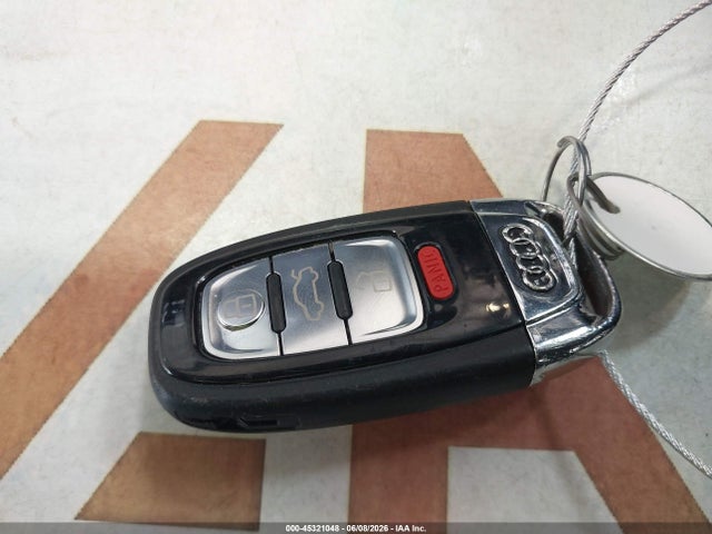 45321048 :رقم المزاد ، WAU32AFD9FN005827 vin ، 2015 Audi A8 L 4.0t مزاد بيع