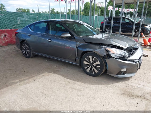 Продажа на аукционе авто 2022 Nissan Altima Sl Fwd, vin: 1N4BL4EV0NN402869, номер лота: 45321054
