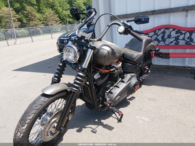 Harley-Davidson FXBB 2019 1HD1YJJ20KB037753 Image 2