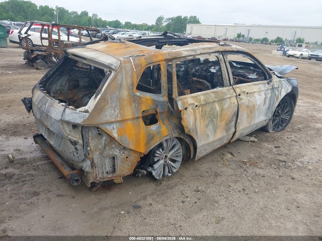 Продаж на аукціоні авто 2019 Volkswagen Tiguan 2.0t Se/2.0t Sel/2.0t Sel R-line/2.0t Sel R-line Black, vin: 3VV2B7AX7KM035465, номер лоту: 45321091