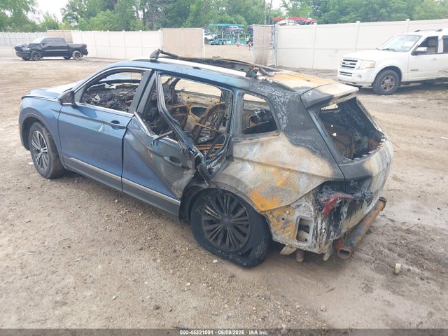 Продаж на аукціоні авто 2019 Volkswagen Tiguan 2.0t Se/2.0t Sel/2.0t Sel R-line/2.0t Sel R-line Black, vin: 3VV2B7AX7KM035465, номер лоту: 45321091