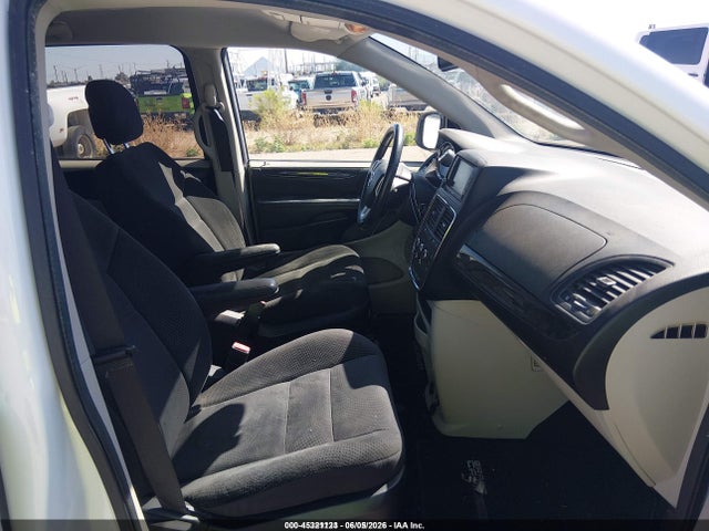 2C4RDGBG6HR783048 Dodge Grand Caravan Se