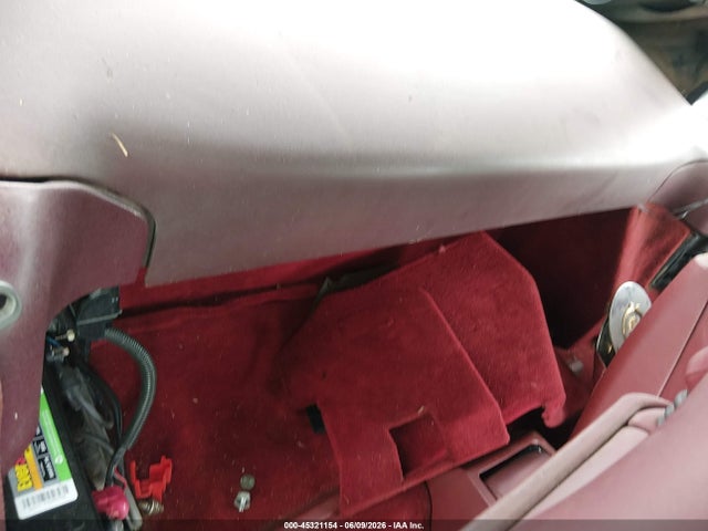 45321154 :رقم المزاد ، 1G6VS338XNU125397 vin ، 1992 Cadillac Allante مزاد بيع