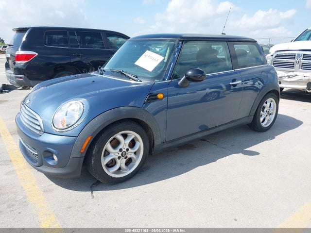 Продажа на аукционе авто 2011 Mini Cooper, vin: WMWSU3C59BT091905, номер лота: 45321163