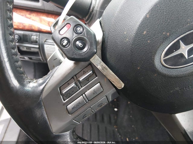 45321189 :رقم المزاد ، 4S4BRDKCXA2384884 vin ، 2010 Subaru Outback 3.6r Limited مزاد بيع