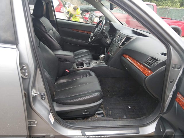 45321189 :رقم المزاد ، 4S4BRDKCXA2384884 vin ، 2010 Subaru Outback 3.6r Limited مزاد بيع