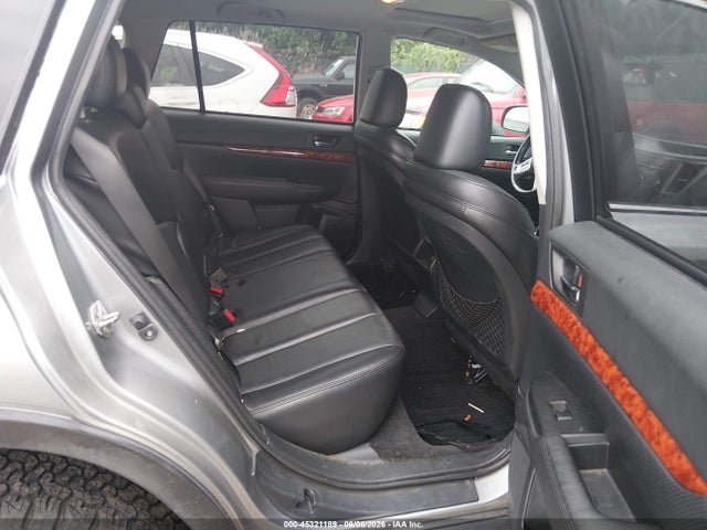 45321189 :رقم المزاد ، 4S4BRDKCXA2384884 vin ، 2010 Subaru Outback 3.6r Limited مزاد بيع