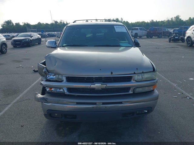 2000 Chevrolet Suburban 1500 Lt მანქანა იყიდება აუქციონზე, vin: 3GNFK16T1YG188781, აუქციონის ნომერი: 45321227