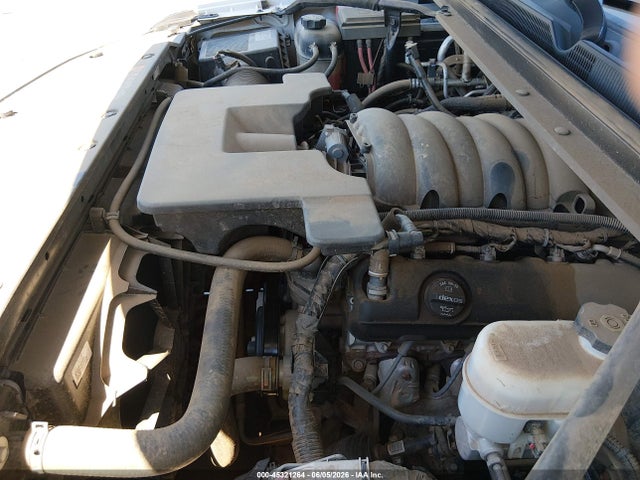 1GNSKAEC7JR338768 Chevrolet Tahoe Ls