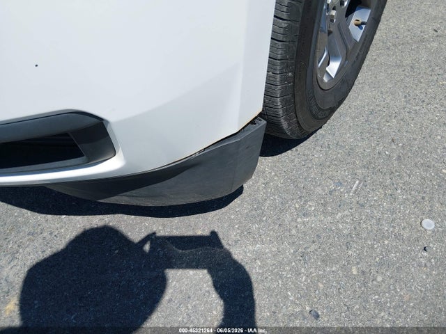 1GNSKAEC7JR338768 Chevrolet Tahoe Ls