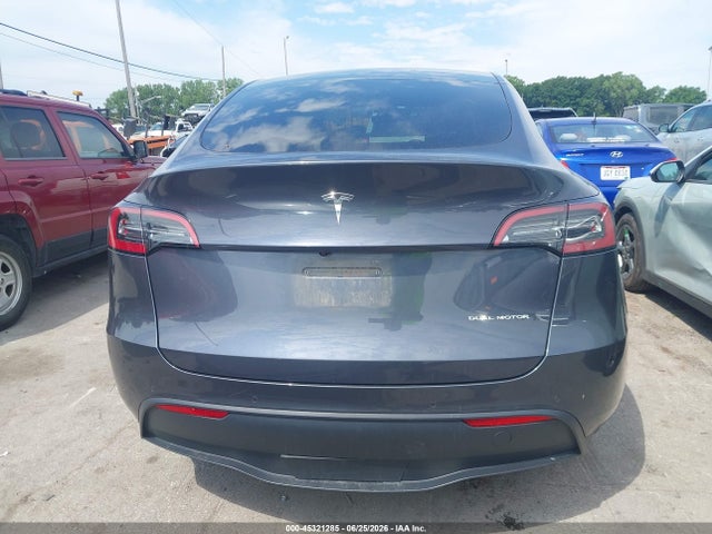 Продажа на аукционе авто 2022 Tesla Model Y Long Range Dual Motor All-wheel Drive, vin: 7SAYGAEE0NF377366, номер лота: 45321285