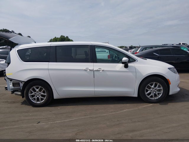 45321312 :رقم المزاد ، 2C4RC1DG8HR831176 vin ، 2017 Chrysler Pacifica Touring مزاد بيع