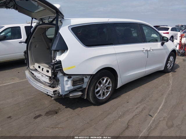45321312 :رقم المزاد ، 2C4RC1DG8HR831176 vin ، 2017 Chrysler Pacifica Touring مزاد بيع