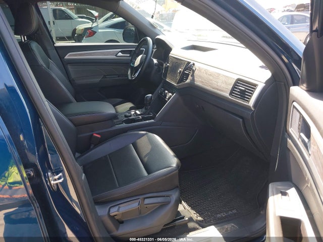 2022 Volkswagen Atlas Cross Sport 3.6l V6 Se W/technology მანქანა იყიდება აუქციონზე, vin: 1V2KE2CA7NC226549, აუქციონის ნომერი: 45321331