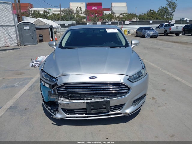 3FA6P0H72FR183438 Ford FUSION SE