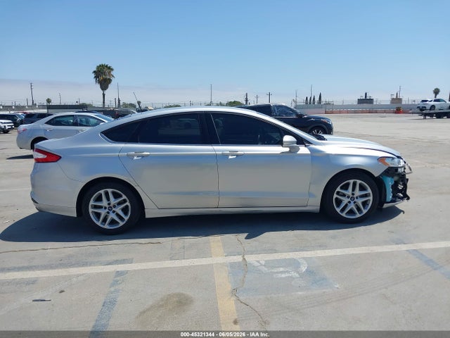 3FA6P0H72FR183438 Ford FUSION SE