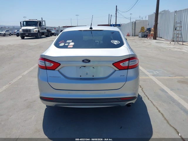 3FA6P0H72FR183438 Ford FUSION SE