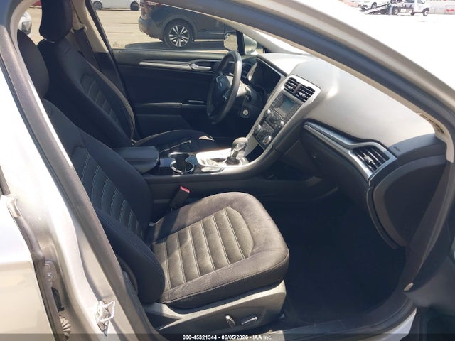 3FA6P0H72FR183438 Ford FUSION SE