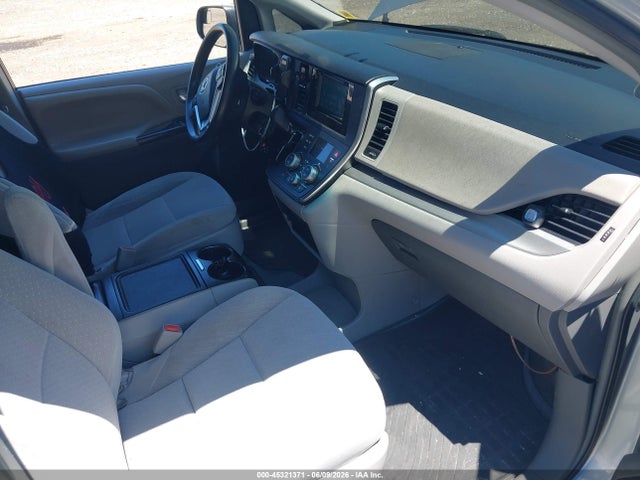 Aukcja sprzedaży 2016 Toyota Sienna Le 8 Passenger, vin: 5TDKK3DC1GS719743, numer aukcji: 45321371
