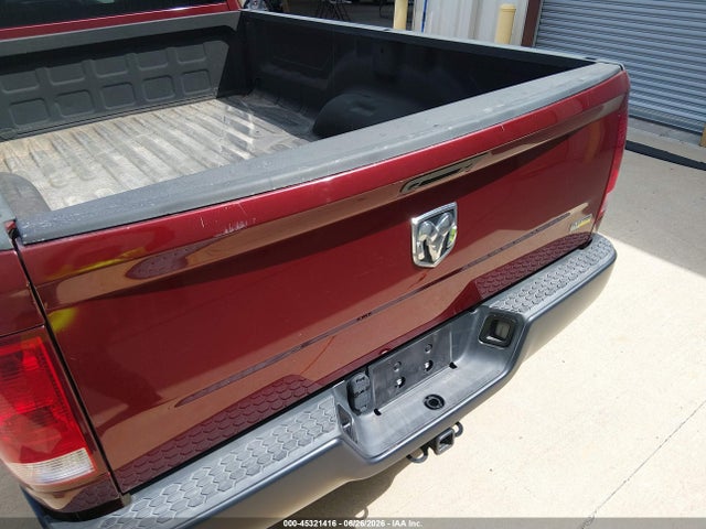 3C6JR6DG3JG318154 RAM 1500 Tradesman 4x2 8&#039; Box