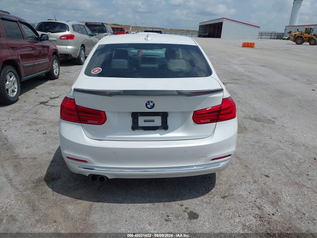 45321432 :رقم المزاد ، WBA8E3G5XGNU00469 vin ، 2016 Bmw 328i Xdrive مزاد بيع
