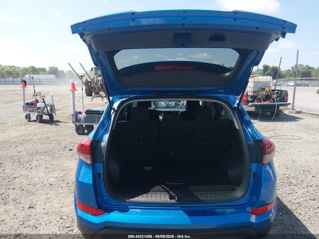 Продажа на аукционе авто 2017 Hyundai Tucson Se, vin: KM8J33A4XHU387803, номер лота: 45321456