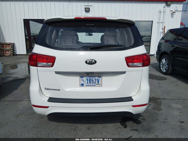 KIA Sedona L 2018 KNDMA5C11J6397670 Image 16