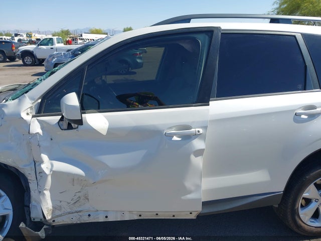 Subaru Forester 2.5i Premium 2014 JF2SJAEC0EH552719 Image 17
