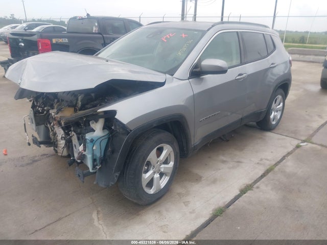 45321536 :رقم المزاد ، 3C4NJCBB2JT263193 vin ، 2018 Jeep Compass Latitude Fwd مزاد بيع