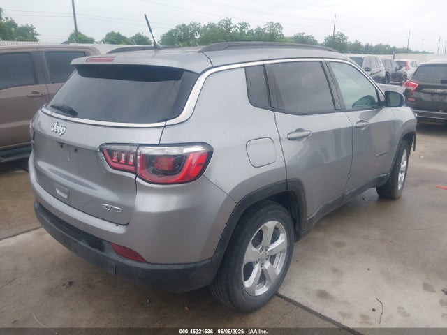 45321536 :رقم المزاد ، 3C4NJCBB2JT263193 vin ، 2018 Jeep Compass Latitude Fwd مزاد بيع
