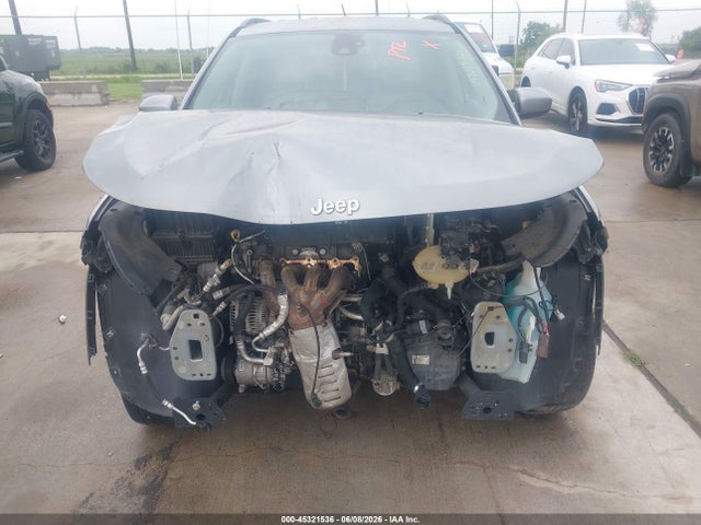 45321536 :رقم المزاد ، 3C4NJCBB2JT263193 vin ، 2018 Jeep Compass Latitude Fwd مزاد بيع