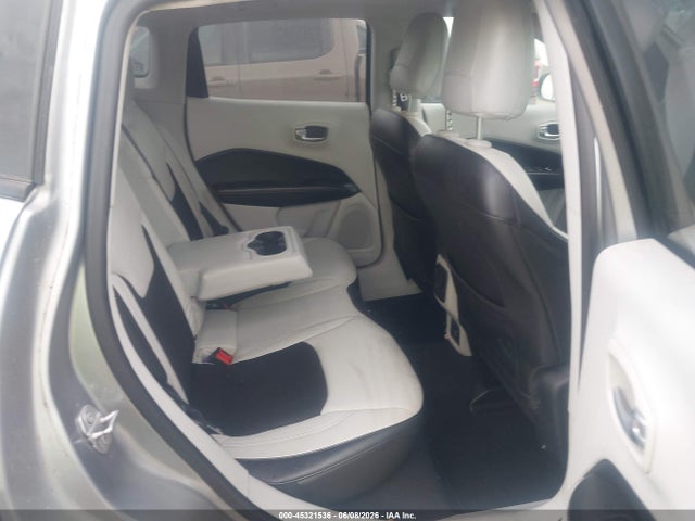 45321536 :رقم المزاد ، 3C4NJCBB2JT263193 vin ، 2018 Jeep Compass Latitude Fwd مزاد بيع